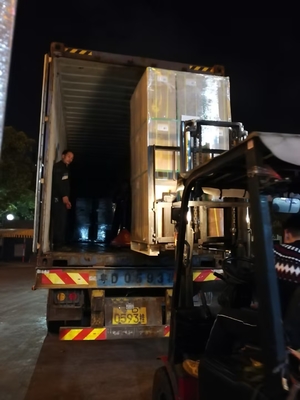Película adhesiva permanente desprendible el 100m de la laminación de la suave al tacto de largo