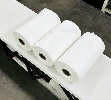 Película laminadora de libro de acabado mate con una vida útil de más de 12 meses y velocidad de laminación de hasta 400 m/min