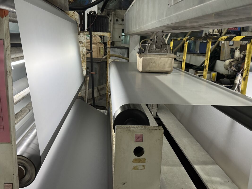 Película de laminación mate de etiquetado personalizable con aplicación versátil y resistencia a los rayos UV del agua