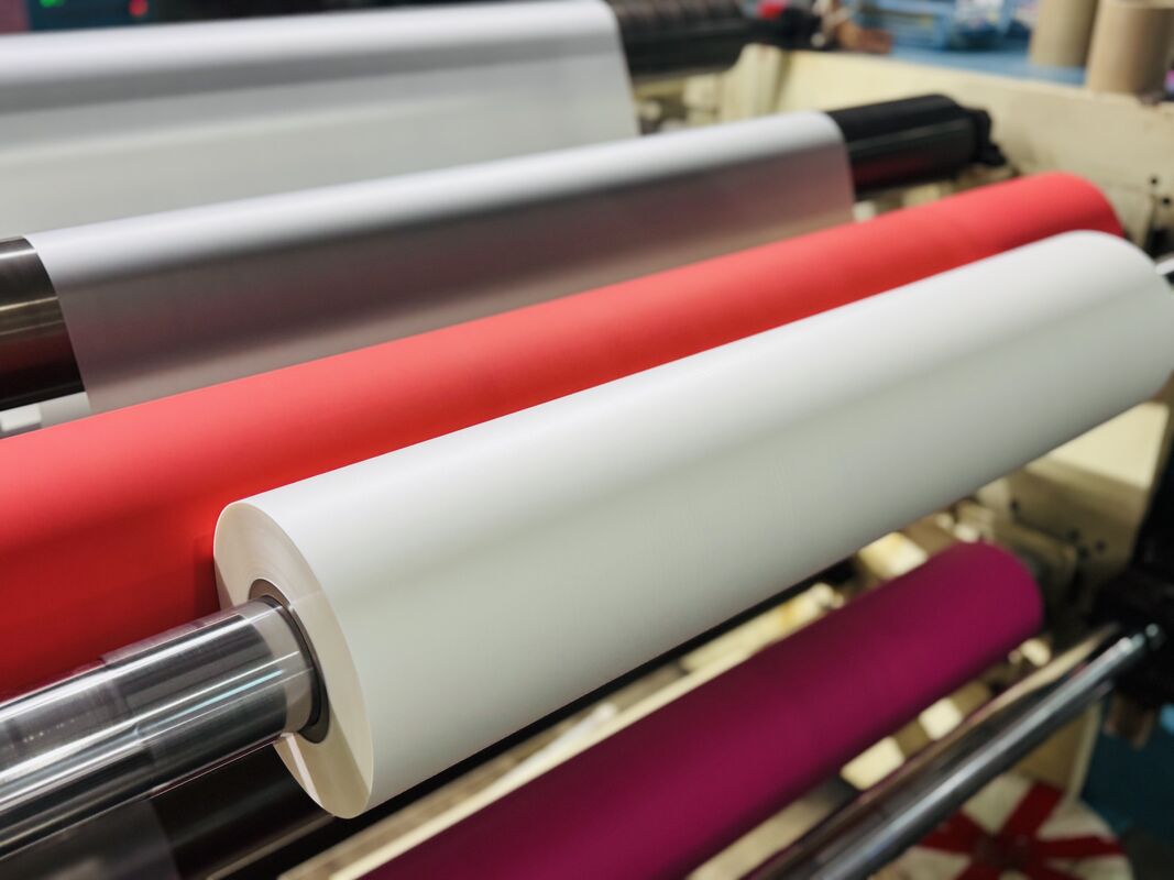 Película de laminación mate premium con etiquetado personalizable, larga vida útil y acabado impecable para una protección mejorada