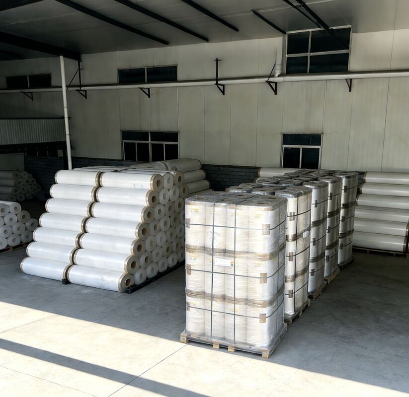 Película de laminación de dureza suave y respetuosa con el medio ambiente y reciclable con un grosor de 17-45 micras para un brillo duradero