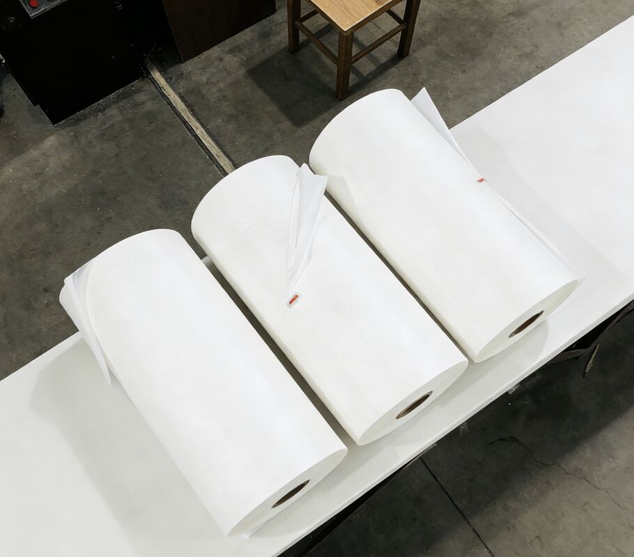 Película PET metalizada con resistencia química y acabado de superficie reflectante en espesor personalizado de 12-30 micras