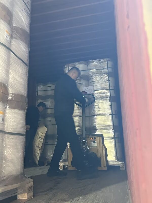 Rollo de película laminadora de tamaño núcleo de 3 pulgadas / 76 mm con adhesivo EVA de Corea para la laminación impermeable