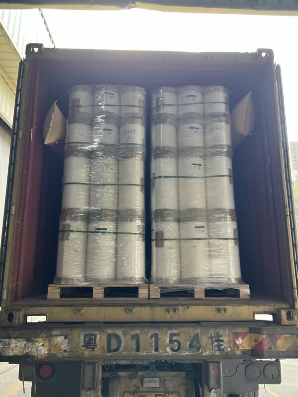 Película PET metalizada con resistencia al calor hasta 110 °C, resistencia química y superficie reflectiva lisa para envases y laminación