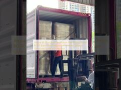 Película de laminación brillante de más de 90 GU, acabado brillante, película base de BOPP diseñada para proporcionar un brillo y una protección superficial superiores