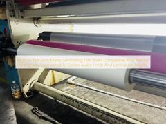 Lámina de película de laminación mate de extrusión múltiple compatible con diversas tintas de impresión, diseñada para ofrecer un acabado mate y resultados de laminación